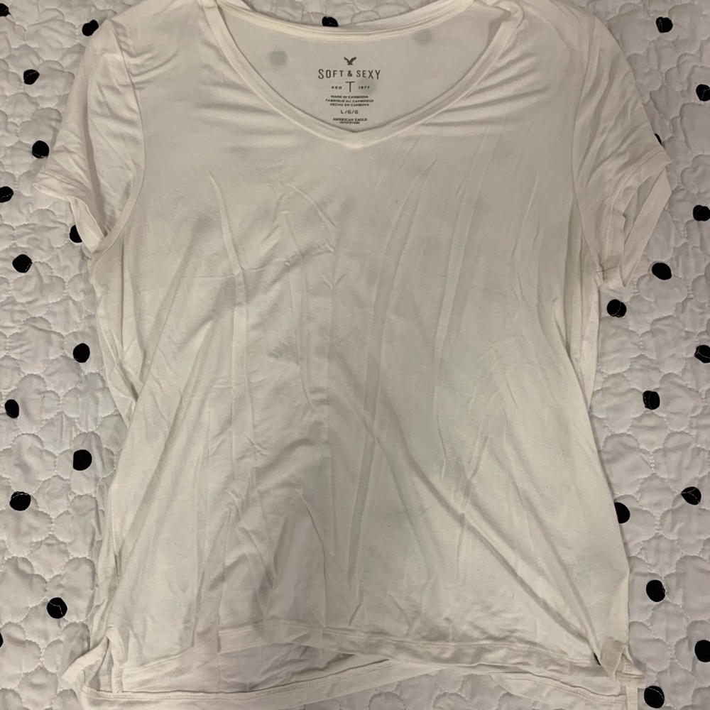 Soft and sexy American eagle t-shirt